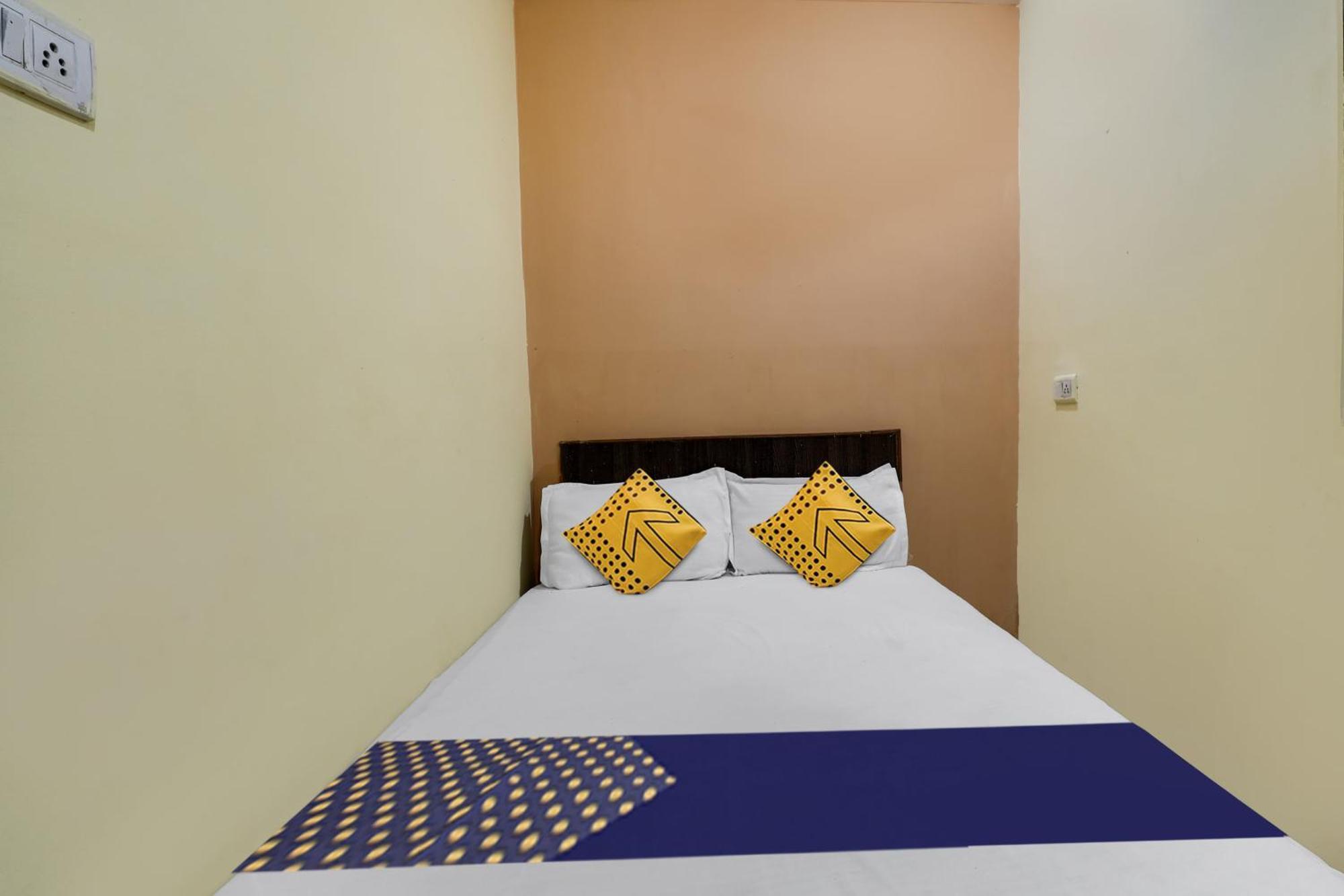 Spot On Hotel Sai Ashirwad Residency Hyderabad Exteriör bild
